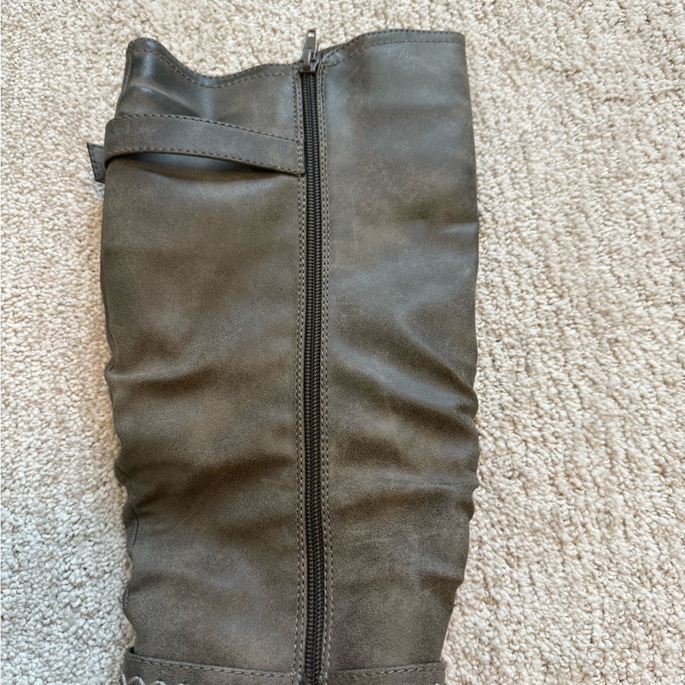 Rampage Western Women’s Mid Calf Gray Zip Up Distressed Boots Women’s 7.5M M - Picture 11 of 16